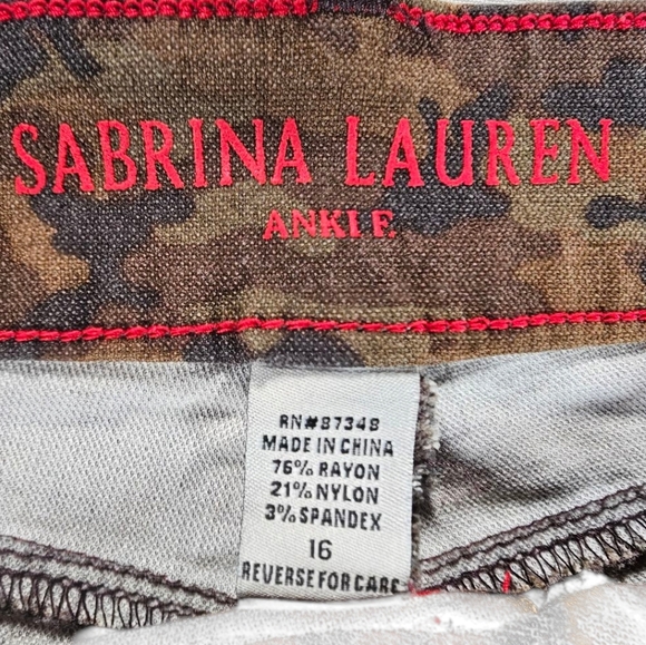Sabrina Lauren Straight Leg Camouflage Stretch Pants Size 16 - Picture 3 of 5